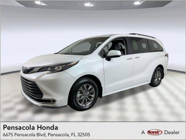 used 2024 Toyota Sienna car, priced at $38,699