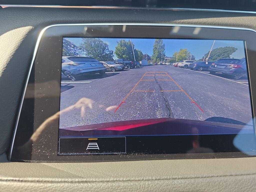 used 2023 Cadillac XT4 car, priced at $29,999