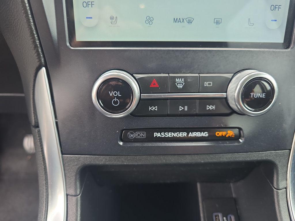 used 2022 Ford Edge car, priced at $22,200
