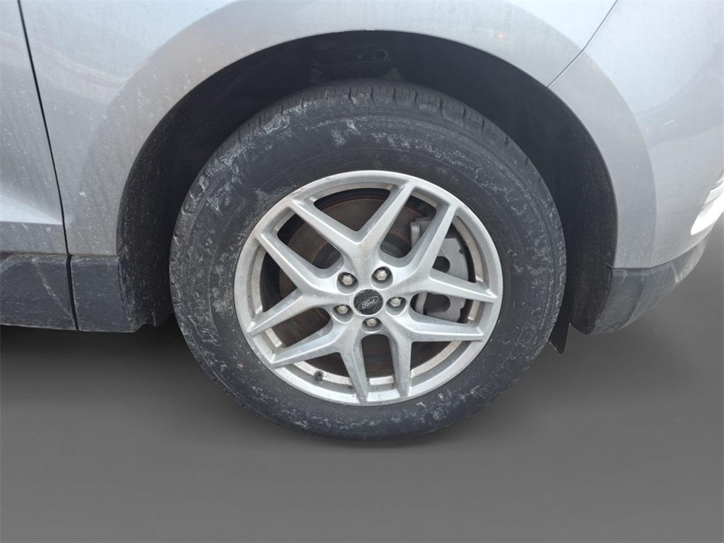 used 2024 Ford Edge car, priced at $20,500