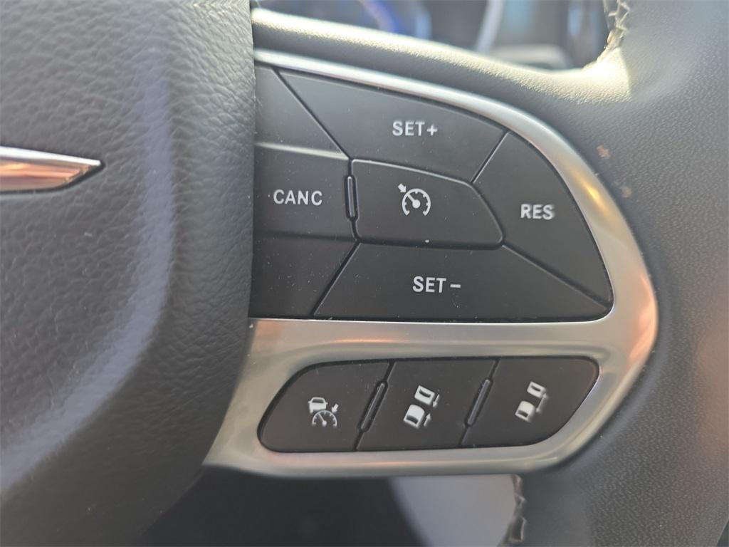 used 2023 Chrysler Pacifica car, priced at $22,800