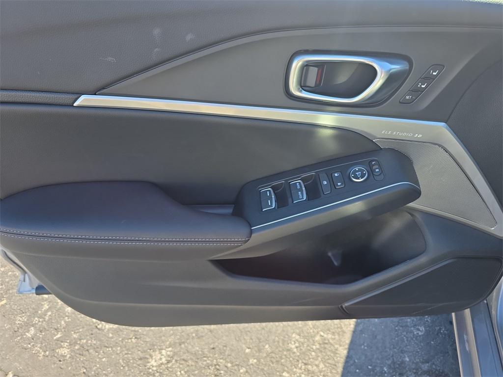 used 2025 Acura Integra car, priced at $33,800
