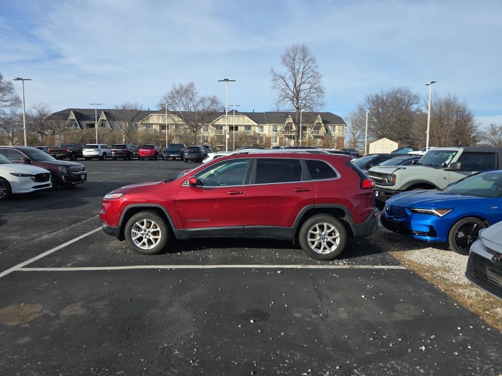 used 2017 Jeep Cherokee car, priced at $12,999
