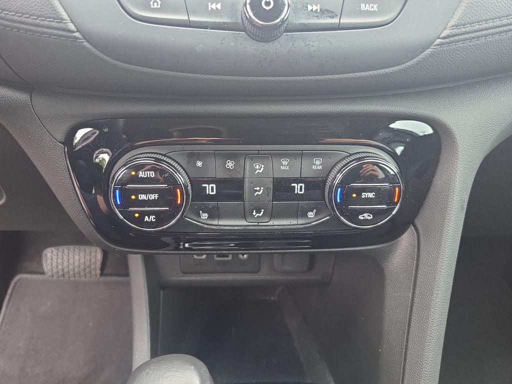 used 2023 Buick Encore GX car, priced at $22,900