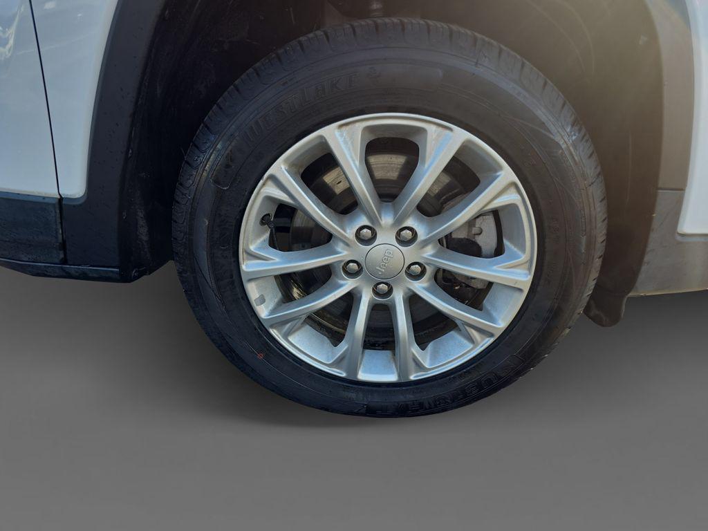 used 2019 Jeep Cherokee car, priced at $12,700