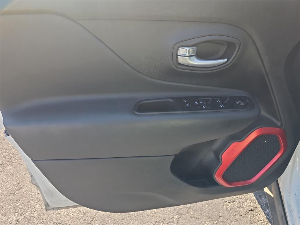 used 2023 Jeep Renegade car, priced at $18,999