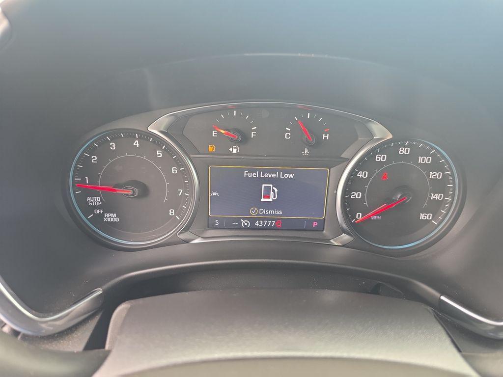 used 2022 Chevrolet Equinox car, priced at $24,400