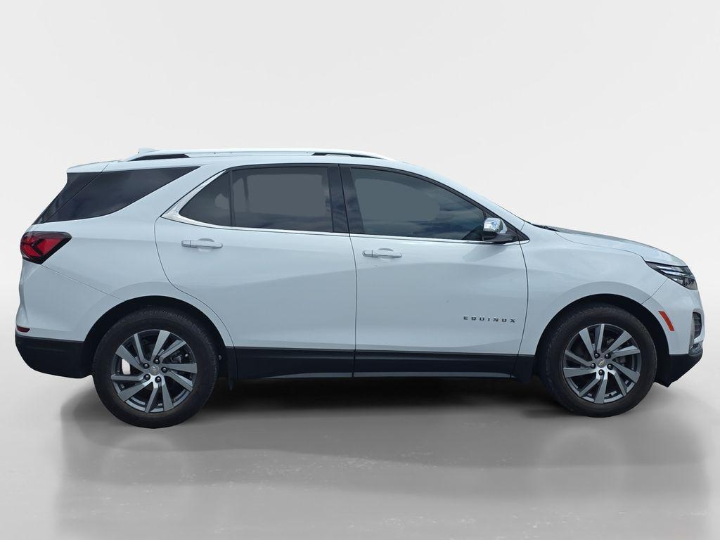 used 2022 Chevrolet Equinox car, priced at $24,400