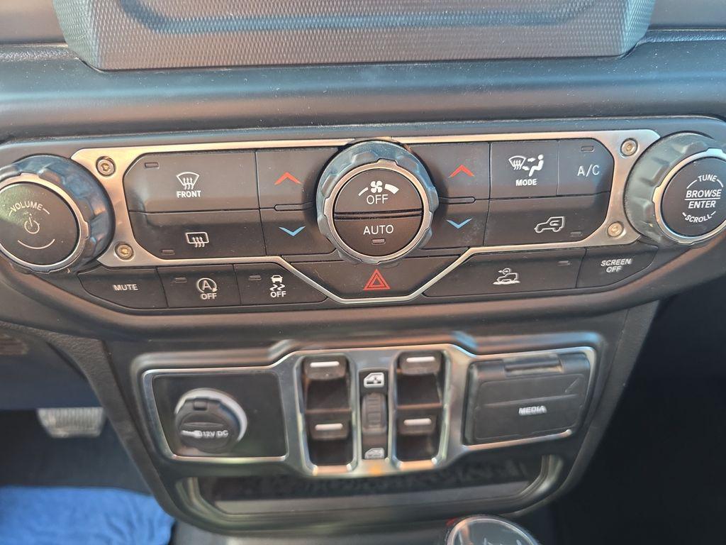 used 2022 Jeep Wrangler Unlimited car, priced at $27,999