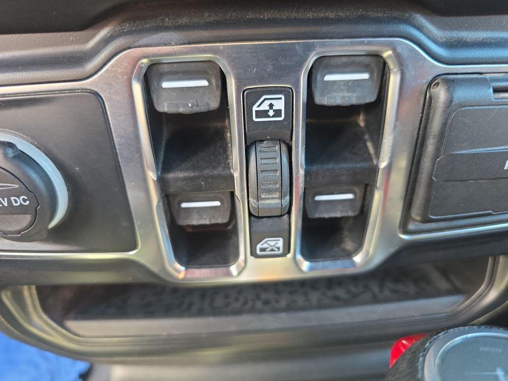 used 2022 Jeep Wrangler Unlimited car, priced at $27,999