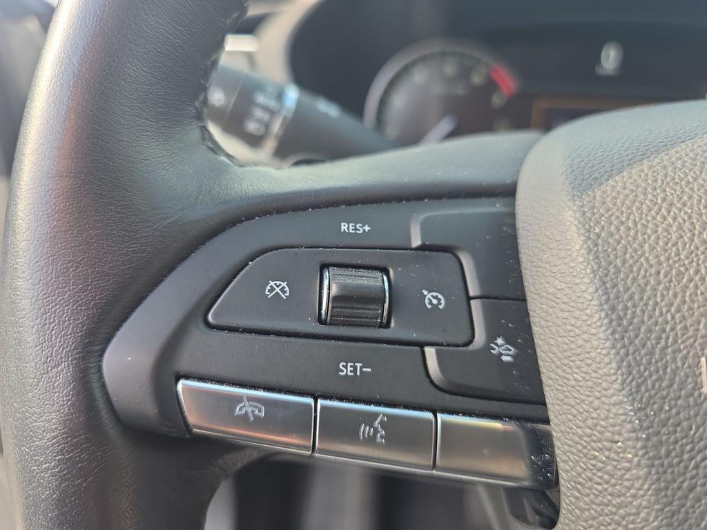 used 2023 Cadillac XT4 car, priced at $25,700