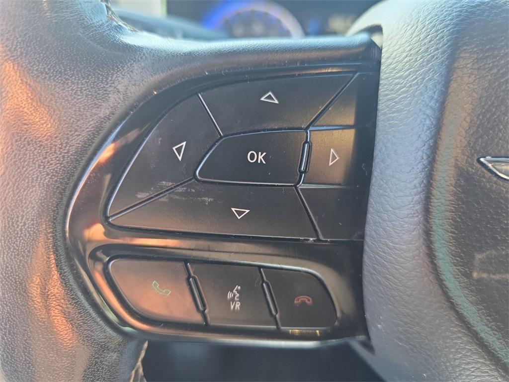 used 2019 Chrysler Pacifica car, priced at $15,995