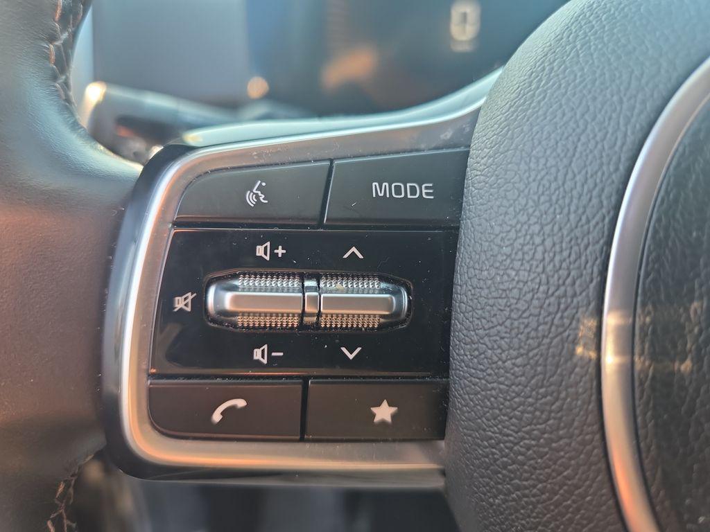 used 2024 Kia Sorento car, priced at $21,980