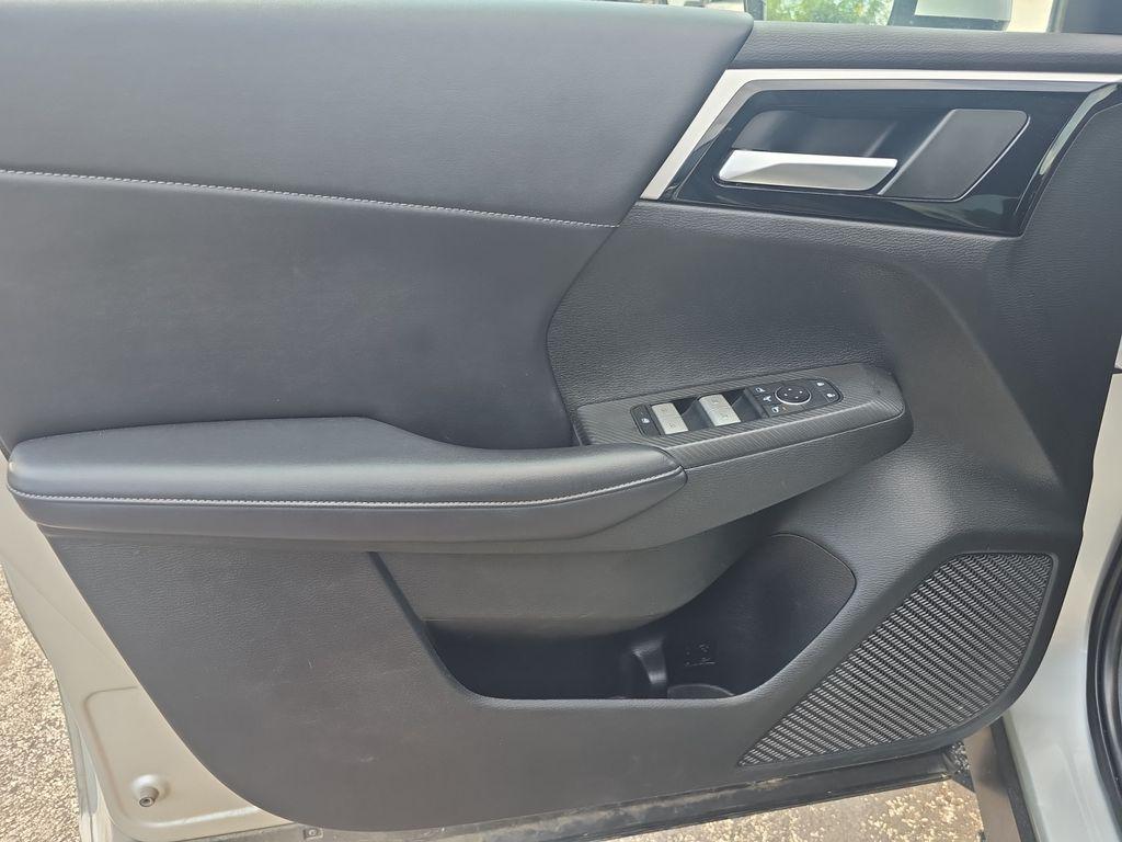 used 2024 Mitsubishi Outlander car, priced at $22,499