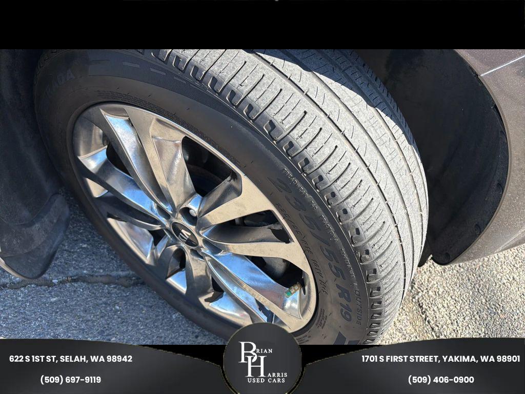 used 2015 Kia Sedona car, priced at $9,999