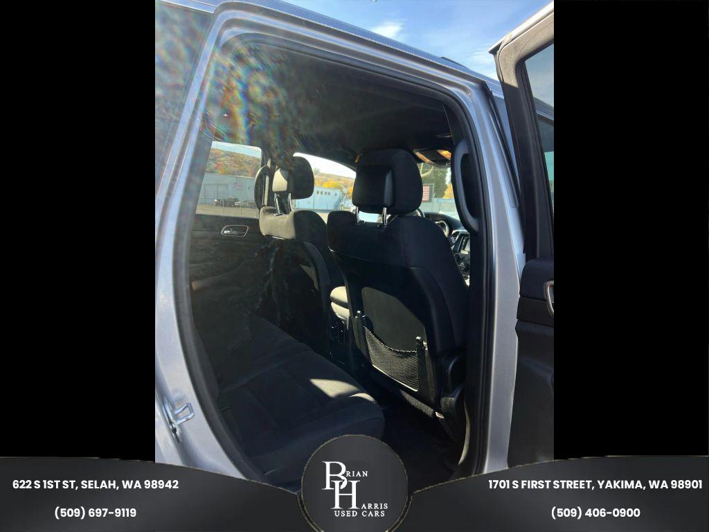 used 2016 Jeep Grand Cherokee car, priced at $13,999