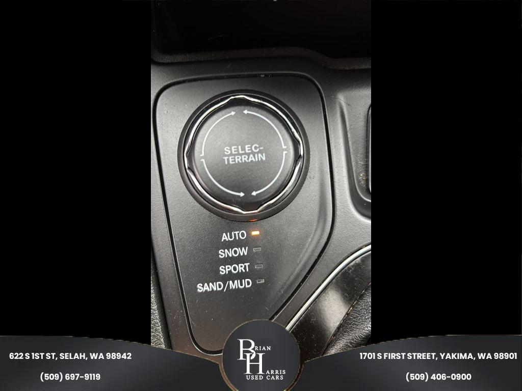 used 2019 Jeep Cherokee car, priced at $13,999