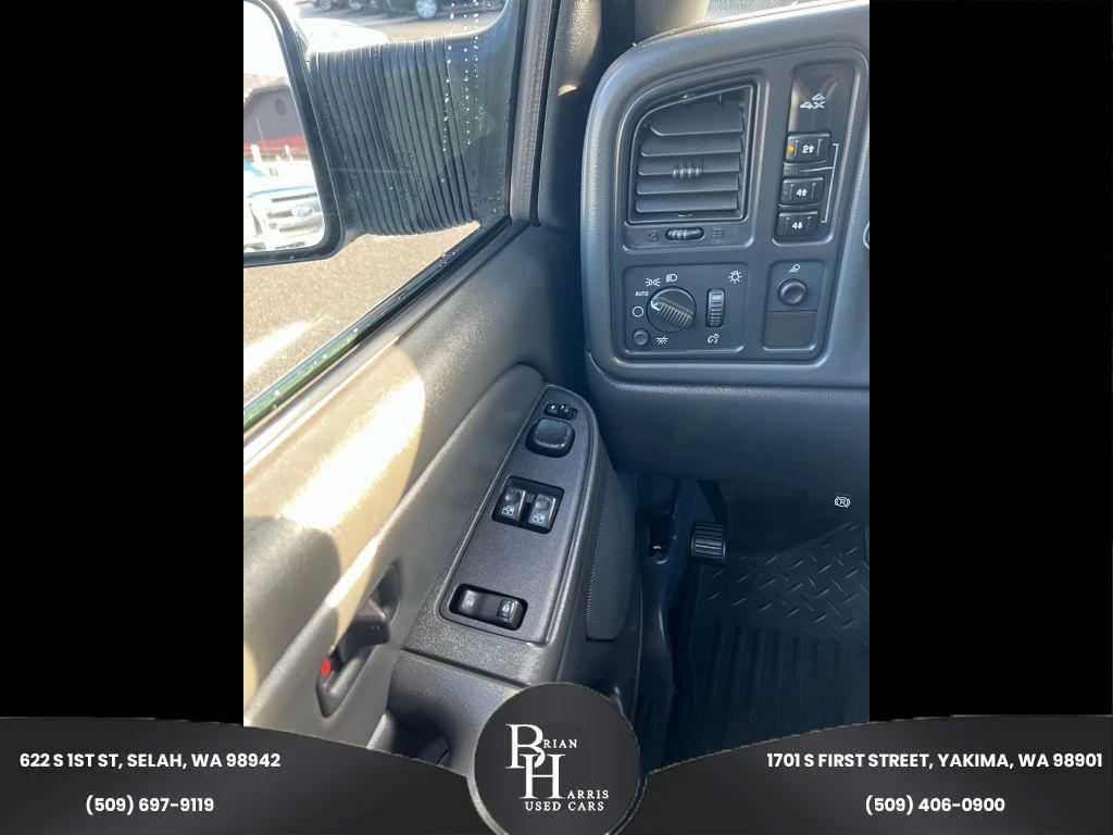 used 2005 Chevrolet Silverado 2500 car, priced at $10,999