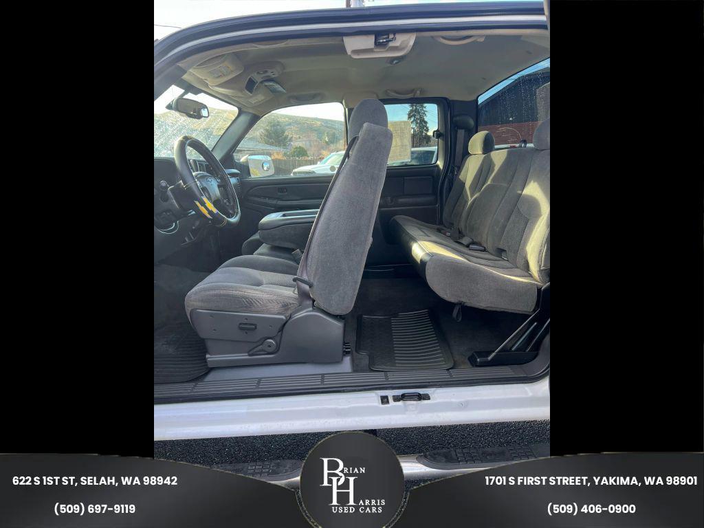 used 2005 Chevrolet Silverado 2500 car, priced at $10,999