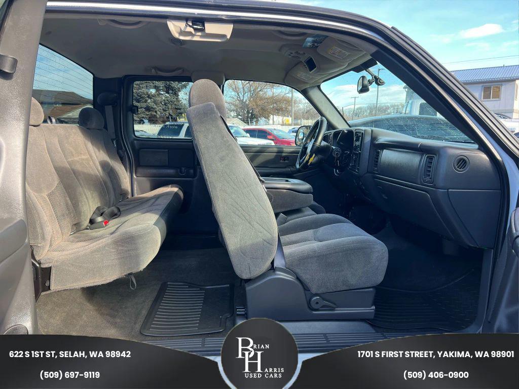 used 2005 Chevrolet Silverado 2500 car, priced at $10,999