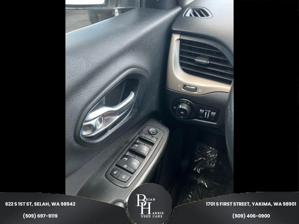 used 2014 Jeep Cherokee car, priced at $7,500