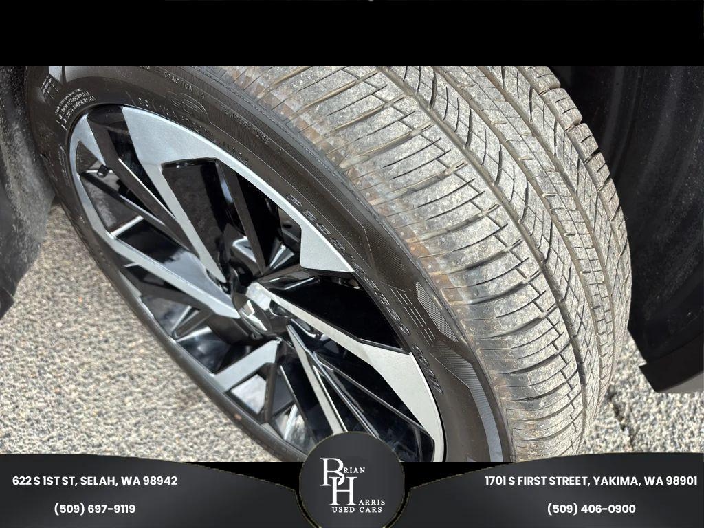 used 2024 Mitsubishi Outlander car, priced at $26,500