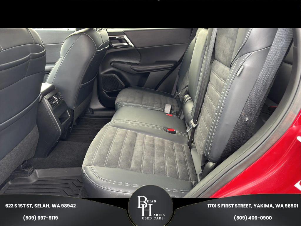 used 2024 Mitsubishi Outlander car, priced at $26,500