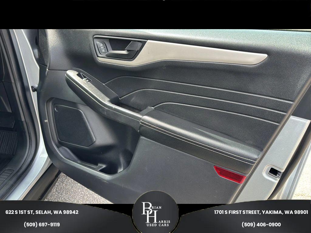 used 2022 Ford Escape car, priced at $17,999