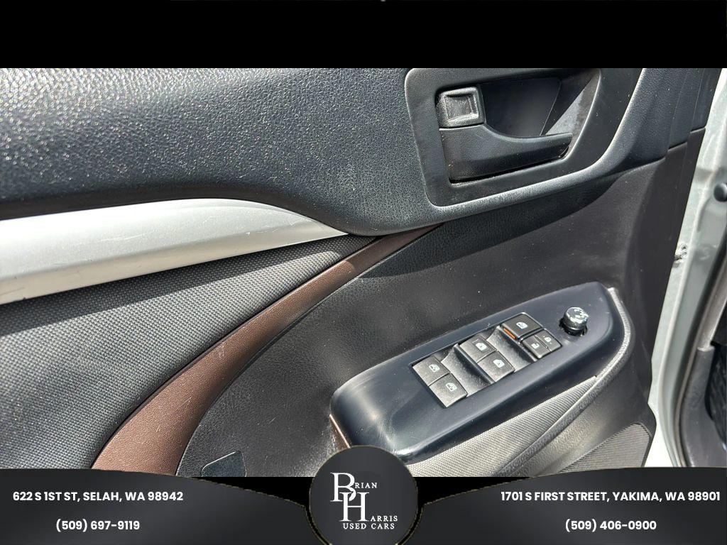 used 2019 Toyota Highlander car, priced at $22,999