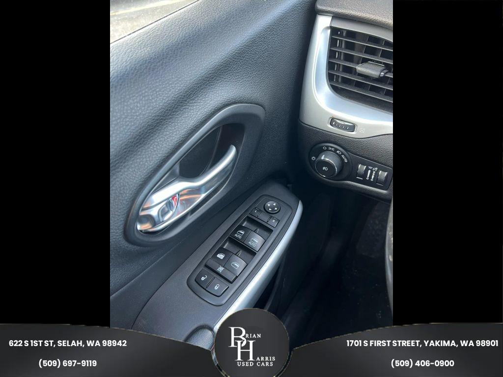 used 2017 Jeep Cherokee car, priced at $12,999