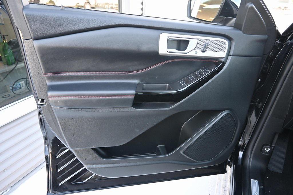 used 2023 Ford Explorer car, priced at $35,992