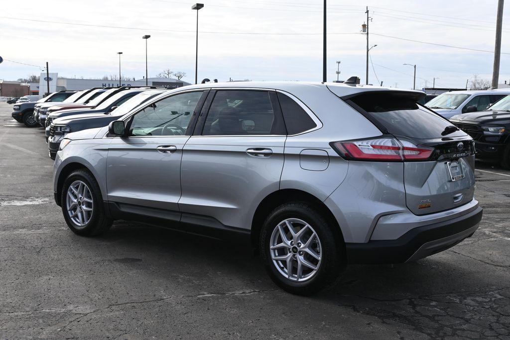 used 2024 Ford Edge car, priced at $29,992