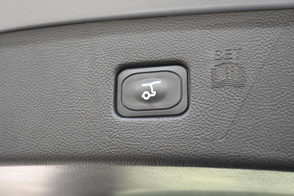 used 2024 Ford Edge car, priced at $29,992