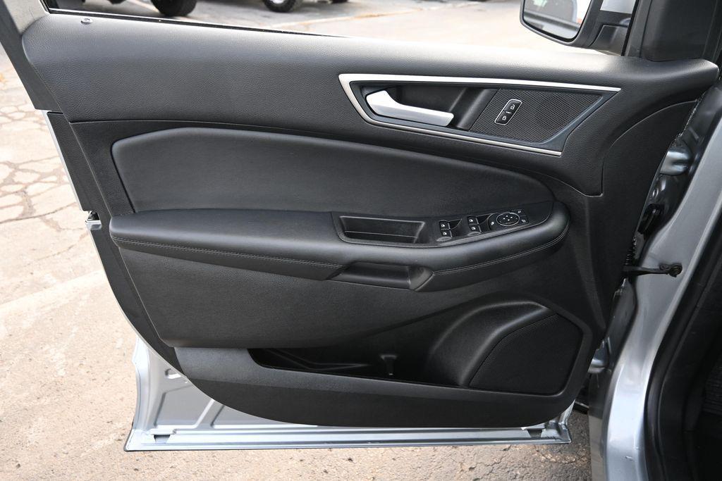 used 2024 Ford Edge car, priced at $29,992