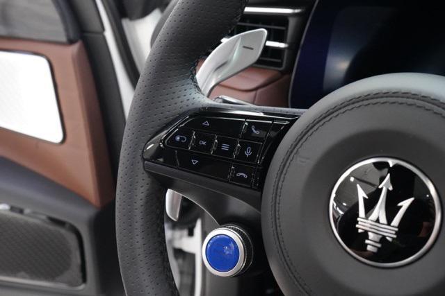 new 2025 Maserati Grecale car, priced at $78,495
