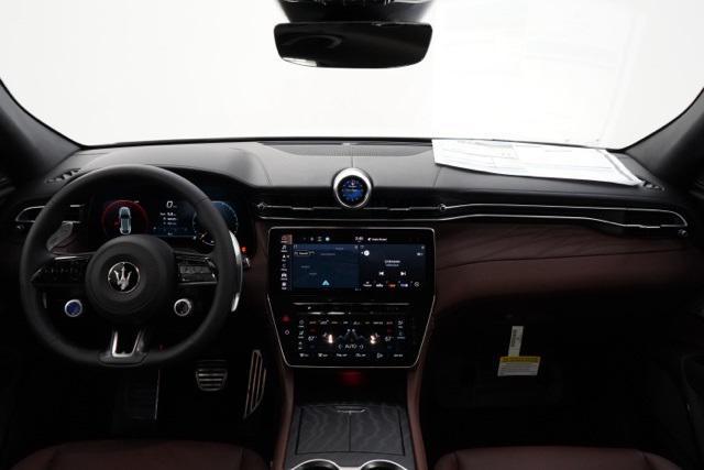 new 2025 Maserati Grecale car, priced at $78,495