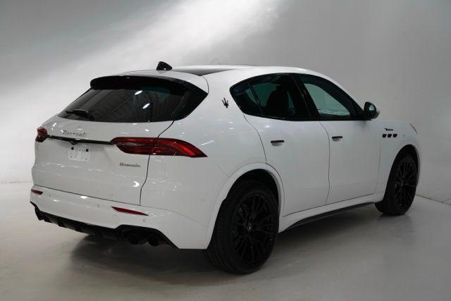new 2025 Maserati Grecale car, priced at $78,495