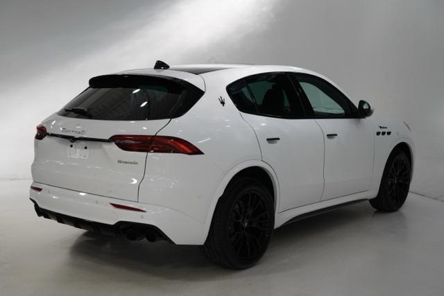 new 2025 Maserati Grecale car, priced at $78,495
