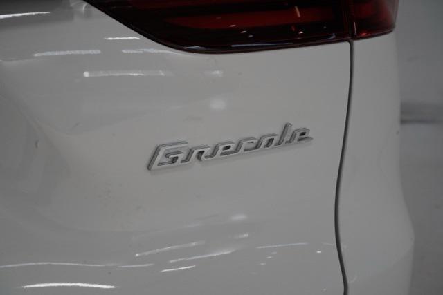 new 2025 Maserati Grecale car, priced at $78,495