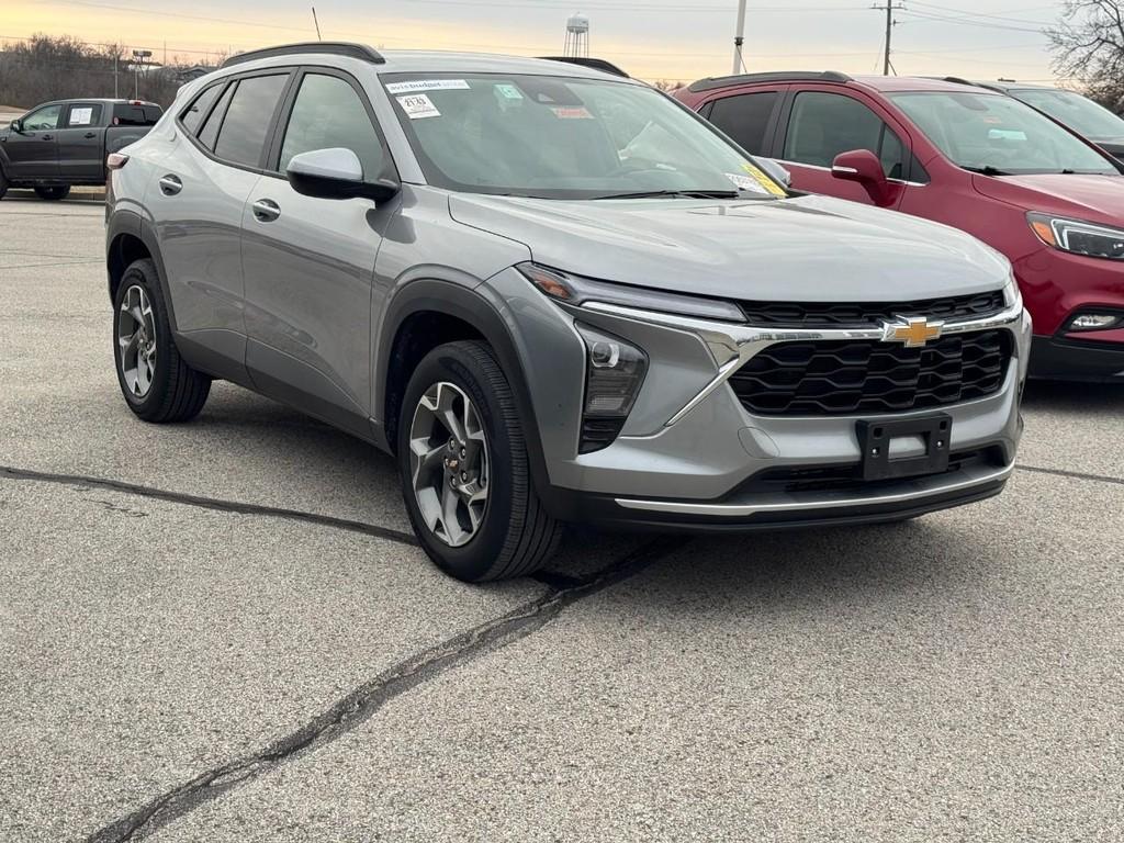 used 2025 Chevrolet Trax car, priced at $22,000