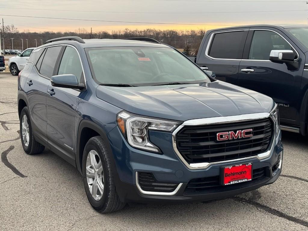 used 2024 GMC Terrain car, priced at $25,000