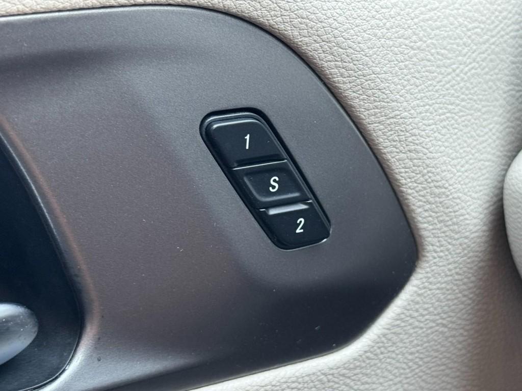 used 2023 Chrysler Pacifica car, priced at $22,399