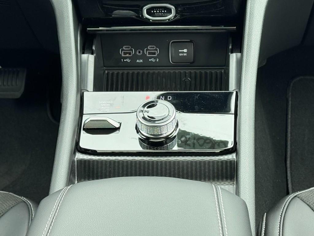 new 2026 Jeep Grand Cherokee L car, priced at $42,105
