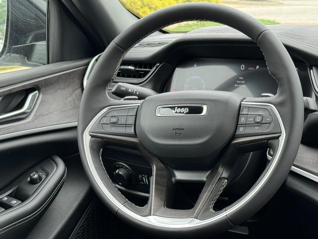 new 2026 Jeep Grand Cherokee L car, priced at $42,105