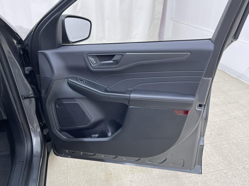 new 2026 Ford Escape car, priced at $33,495