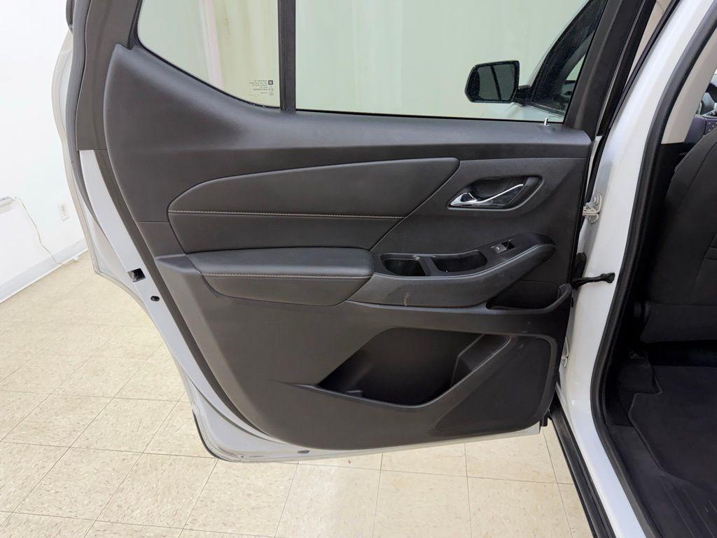 used 2018 Chevrolet Traverse car, priced at $15,492