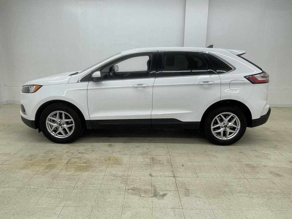 used 2024 Ford Edge car, priced at $26,818