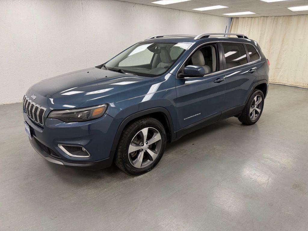 used 2020 Jeep Cherokee car, priced at $13,998