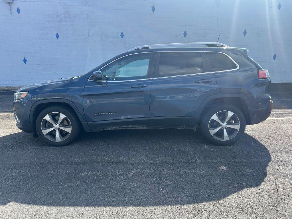 used 2020 Jeep Cherokee car, priced at $15,896