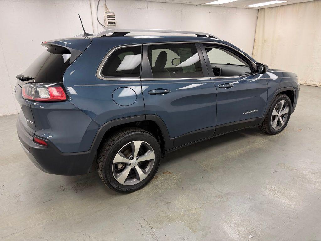 used 2020 Jeep Cherokee car, priced at $13,998
